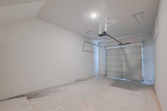 Building Photo - 2414 Sam Wilson St