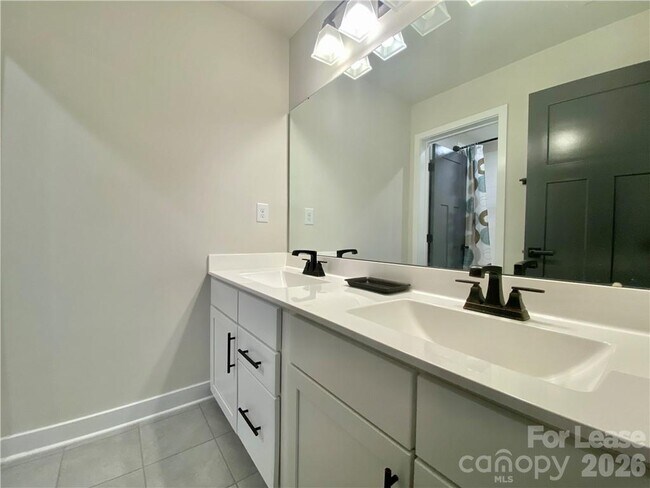 Building Photo - 6509 Winterfell Ct