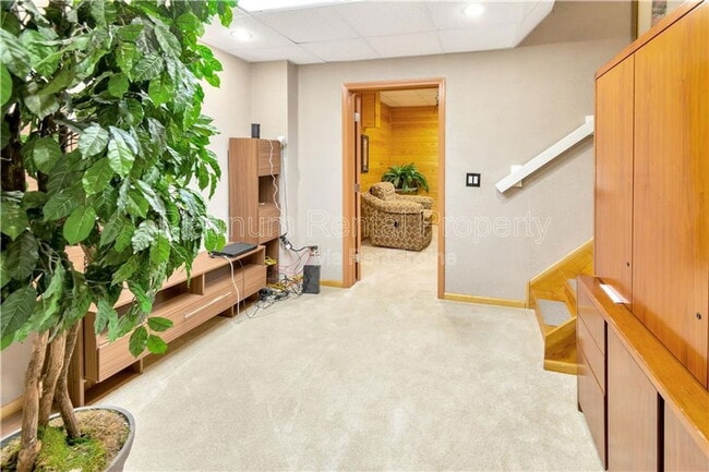 Building Photo - 230 Graystone Way