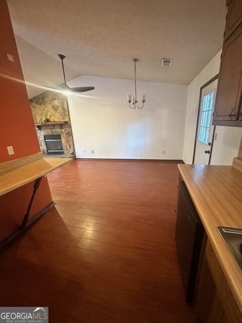 Building Photo - 5375 Whitney Ct