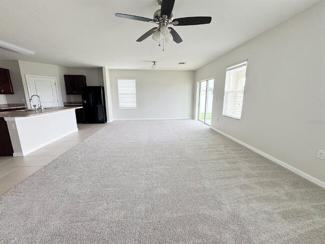 Building Photo - 405 Gris Sky Ln
