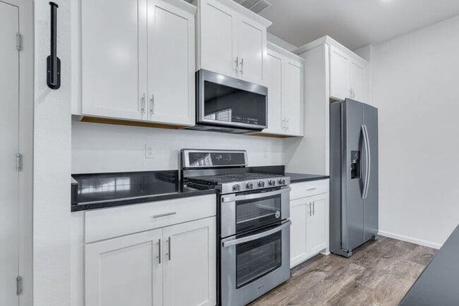 Building Photo - 21546 E 59th Pl