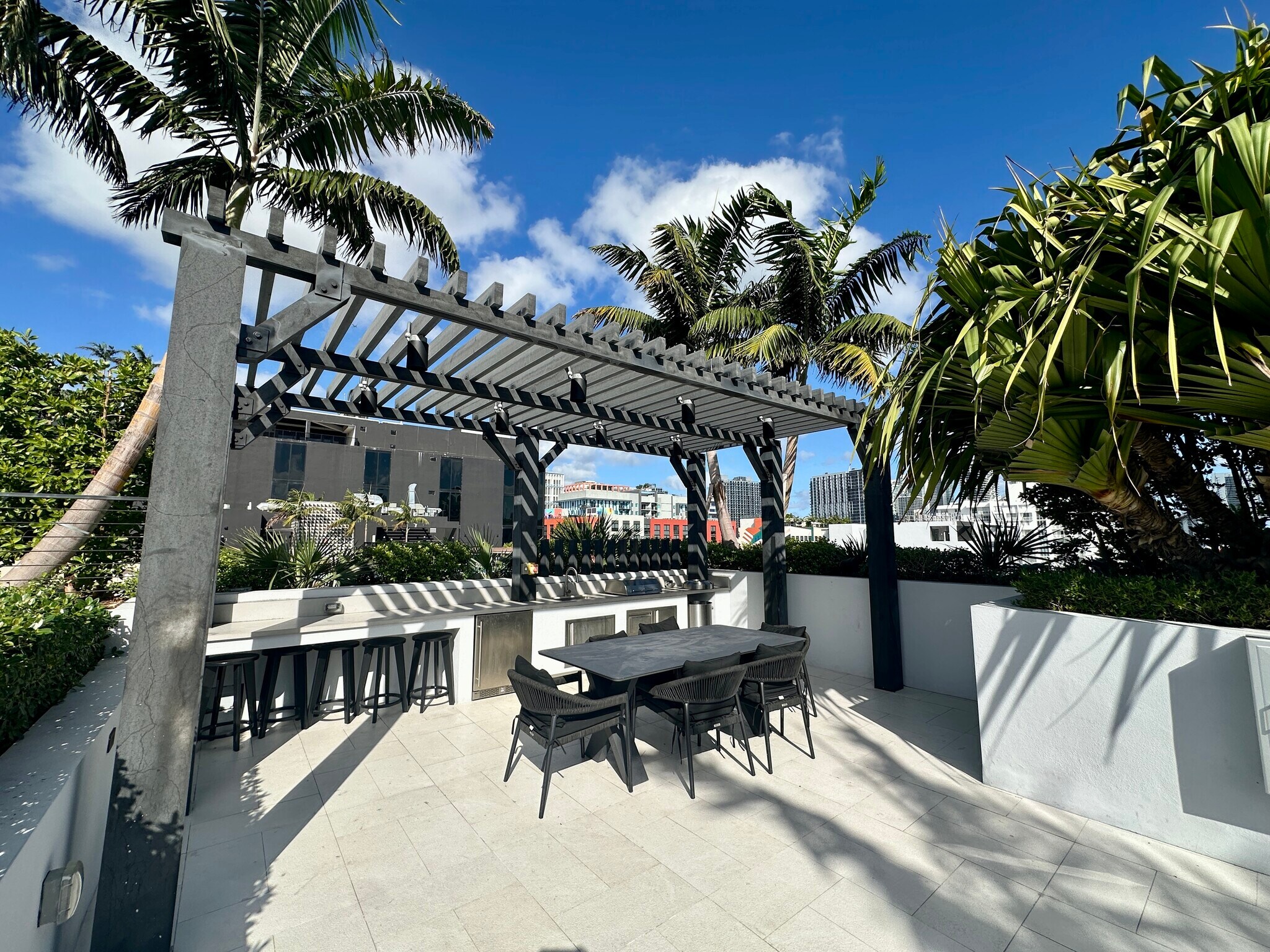 Building Photo - 120 NW 31st St