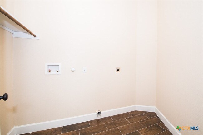 Building Photo - 143 Native Pecan