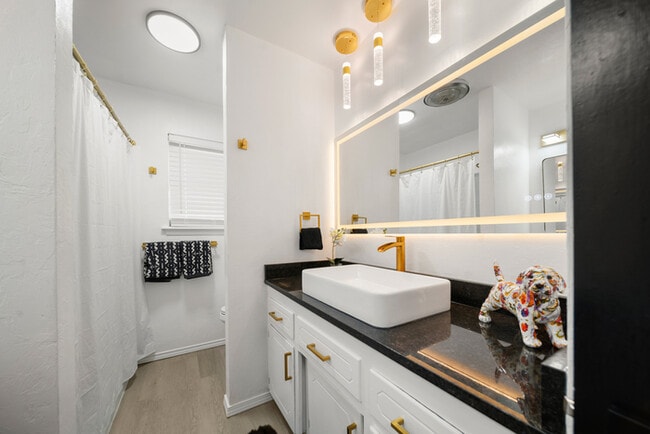 Building Photo - 5800 NW 45th St