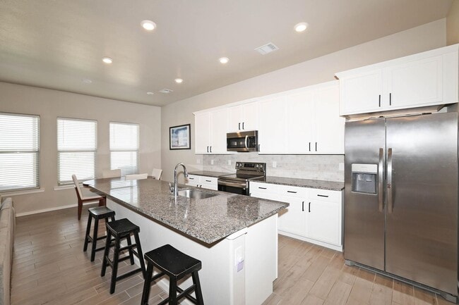 Building Photo - 7811 Bellamy Dr