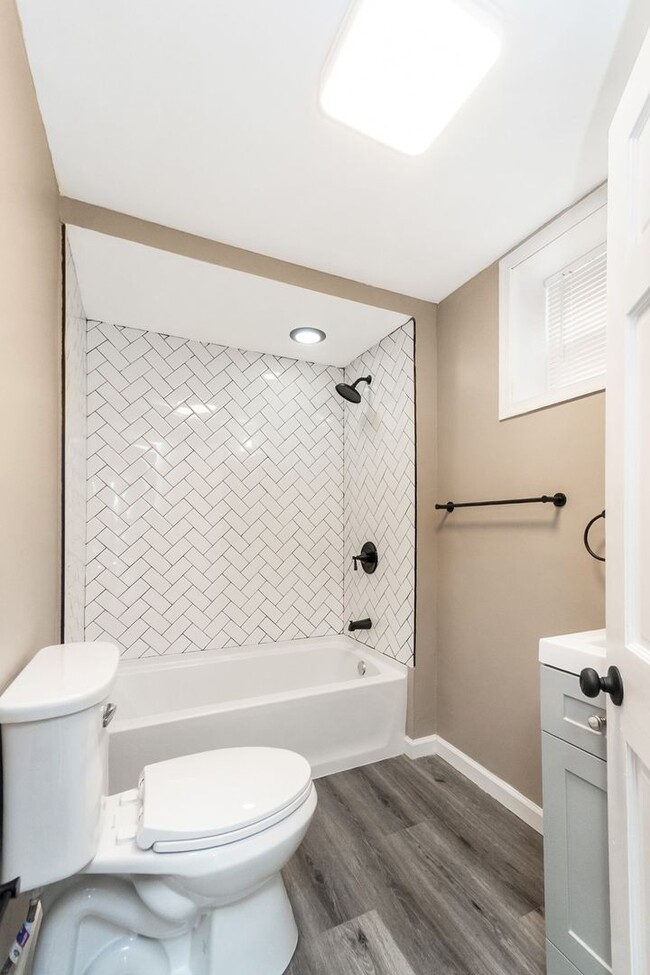 Building Photo - Updated  2BR Home – Walk to Lehigh & Downtown Bethlehem