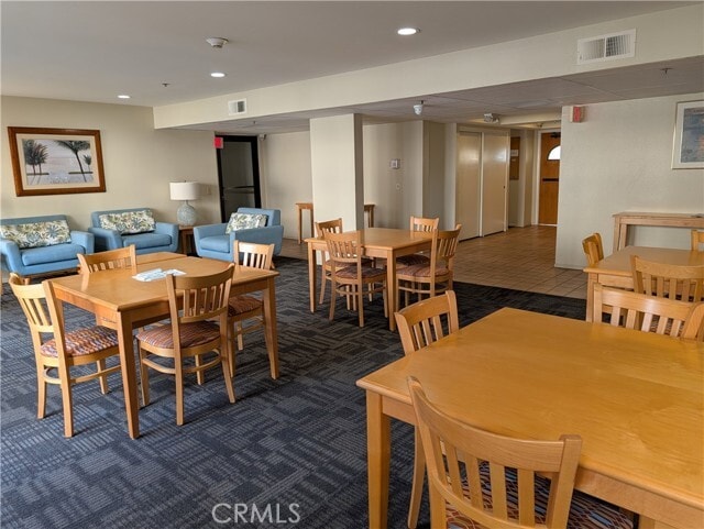 Building Photo - 301 N Frd