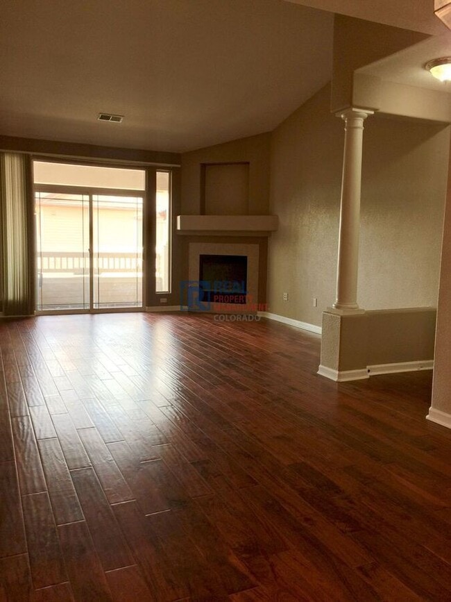 Building Photo - 8456 S Hoyt Way