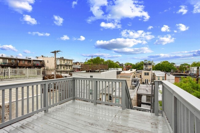 Building Photo - Upper Fells Point Townhouse - 3+ Bedrooms,...
