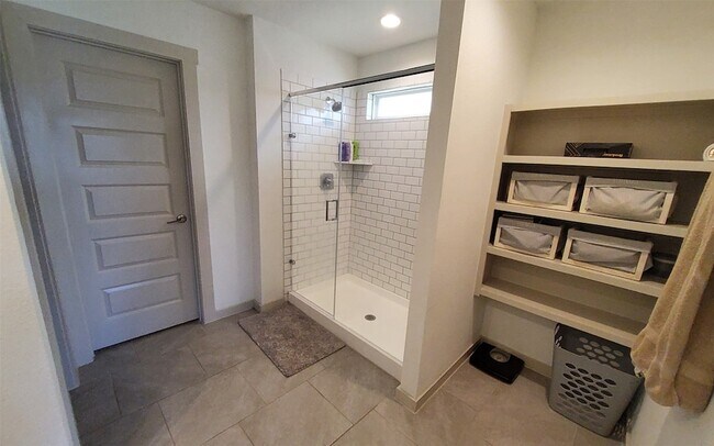 Building Photo - 3839 Sparkman Ln