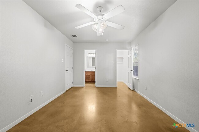 Building Photo - 1809 Indian Trail