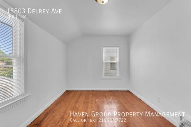 Building Photo - 15803 Delrey Ave