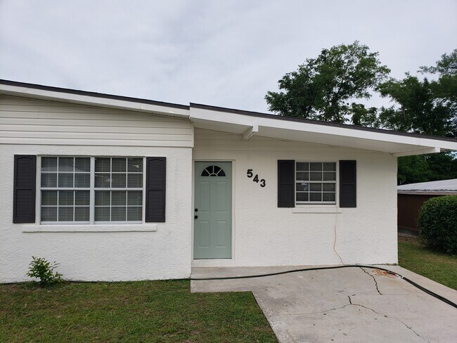 Primary Photo - N 9th Duplex