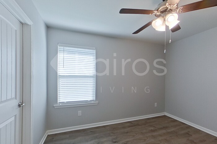 Building Photo - 114 Yardley Ct