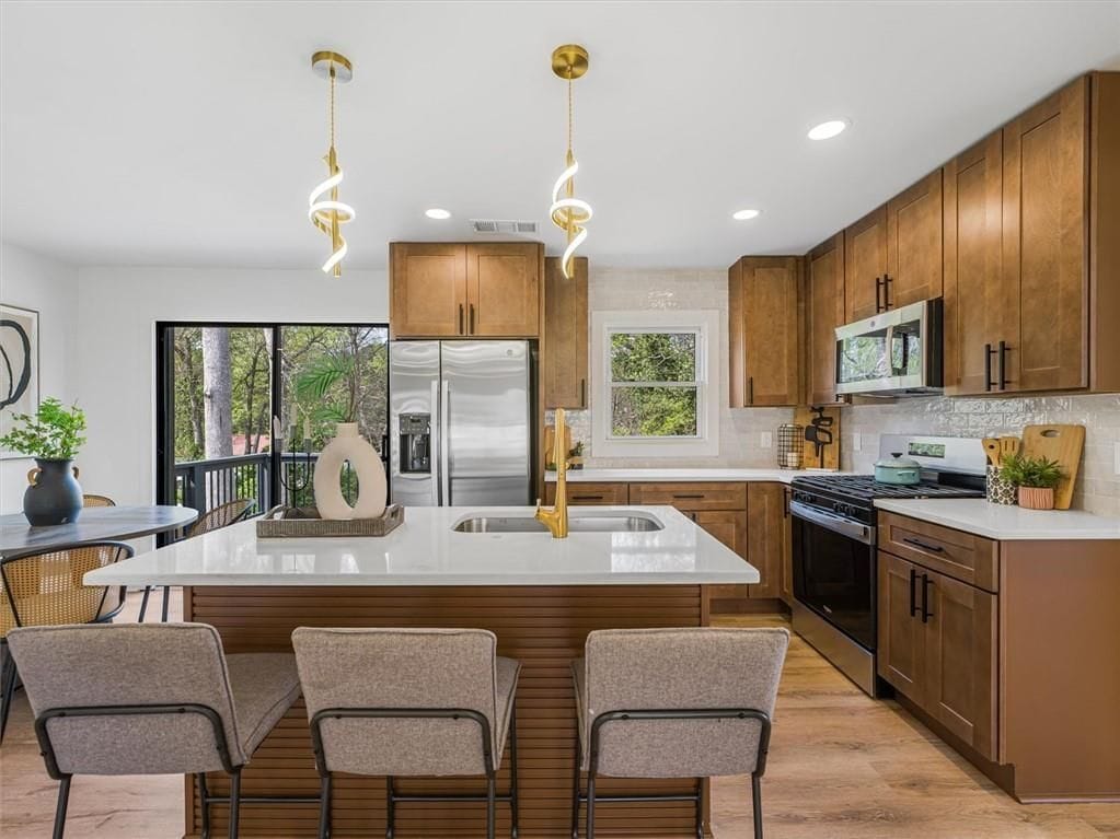 Building Photo - 960 Pine Forest Dr SW