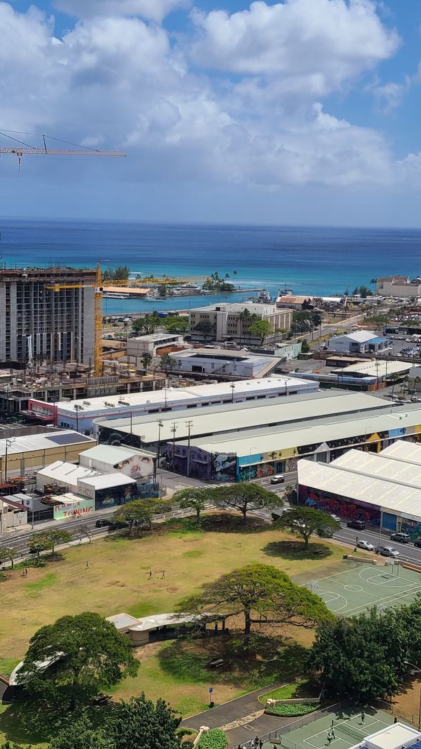 Building Photo - Brand New Kakaako Ililani Condo 2 bedroom ...