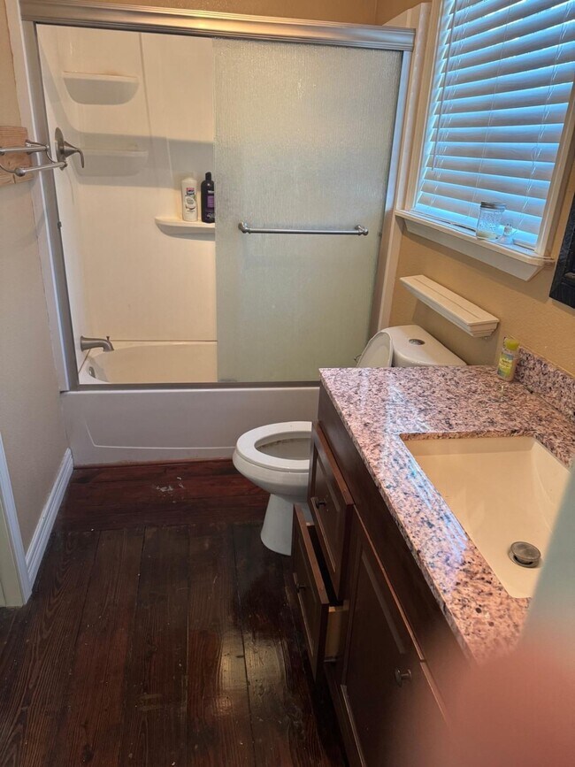 Building Photo - 14021 Susie Ln