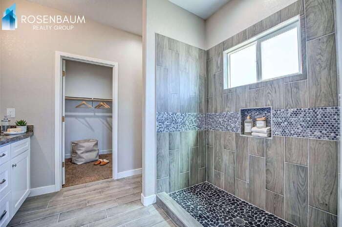 Building Photo - 10261 W Concordia Dr