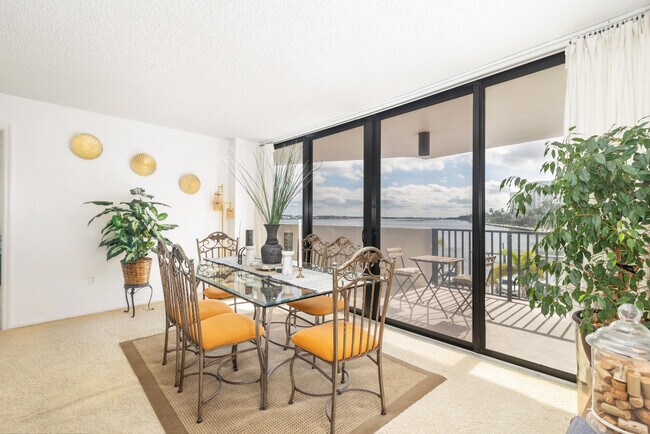 Building Photo - 1200 S Flagler Dr