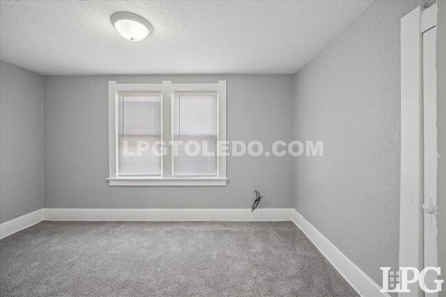 Building Photo - 1012 Idaho St