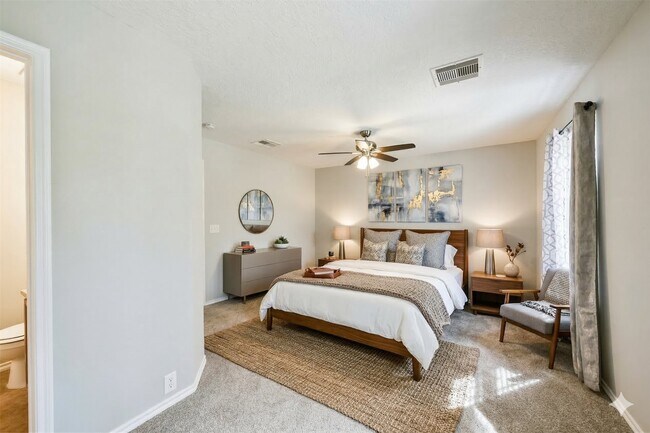 Building Photo - 6203 Gillian Park Dr