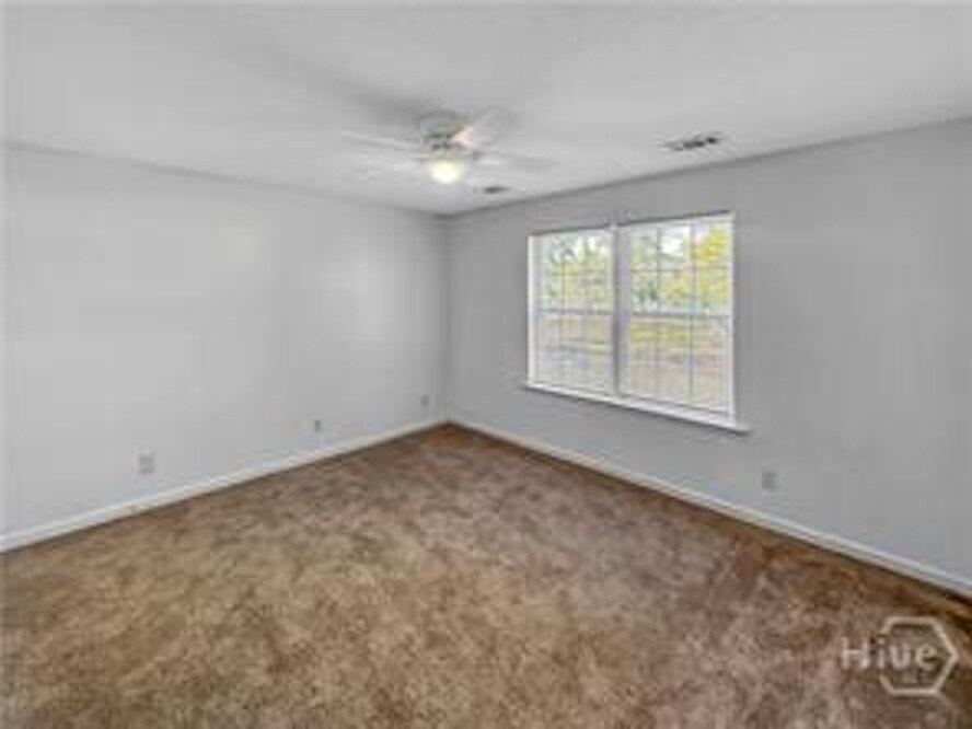 Building Photo - 3 Redding Ct