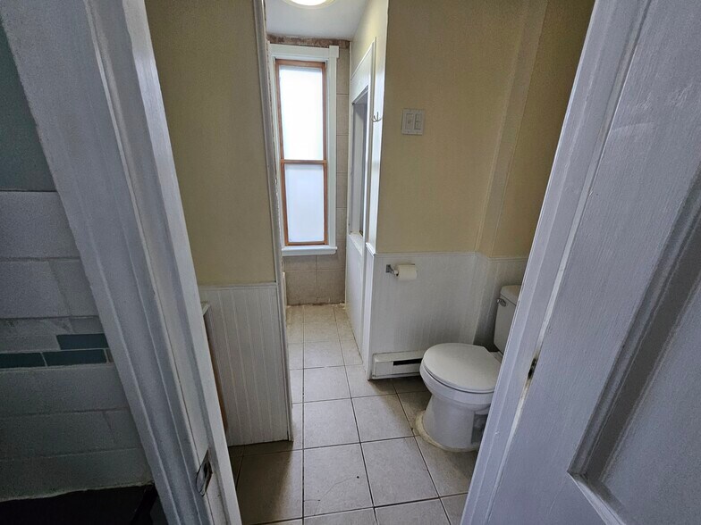 Bathroom - 22 Sparhawk St