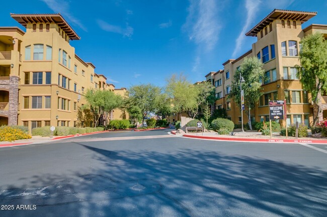 Building Photo - 5450 E Deer Valley Dr