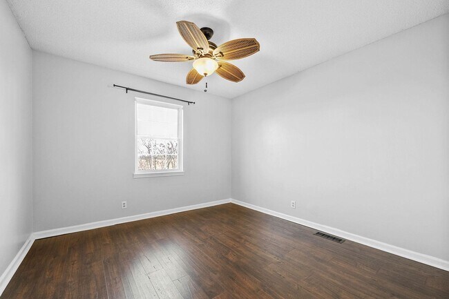 Building Photo - 149 Bumpus Mill Rd