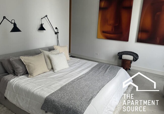 Building Photo - 175 N Ada St