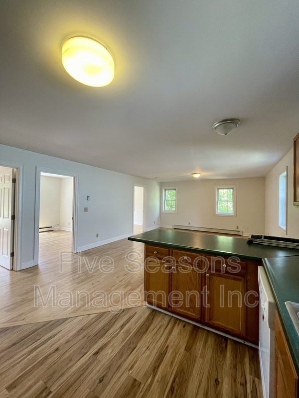 Building Photo - 85 Manhattan Dr