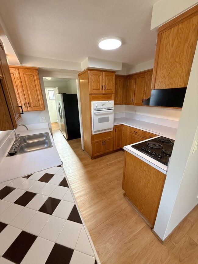 Building Photo - 3 Bedroom, 2 bath house in Moyina Heights