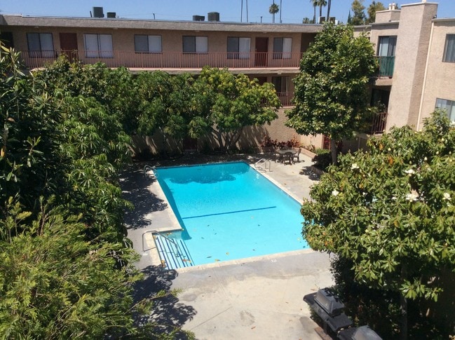 Building Photo - Independence Court Apartments