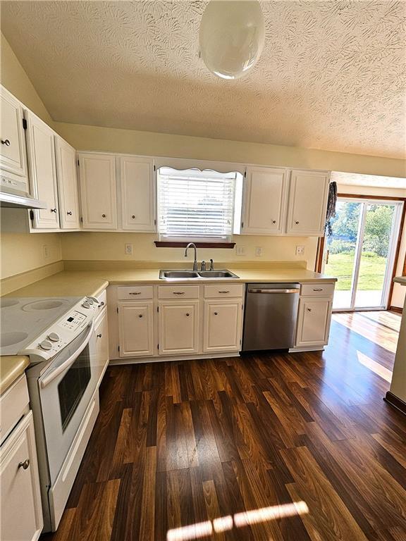 Building Photo - 2752 Inverloch Cir
