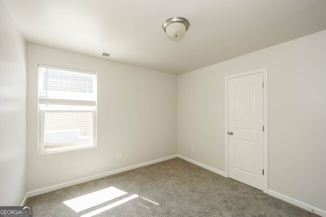 Building Photo - 306 Blackfoot Trail