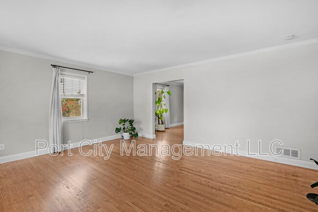 Building Photo - 1412 Jeffers Rd