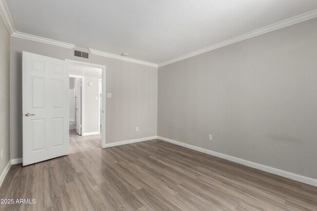 Building Photo - 8260 E Arabian Trail