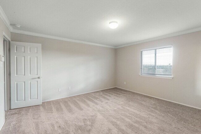 Building Photo - 11532 Ashbrook Dr