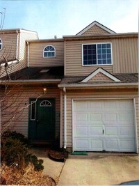 Building Photo - 3 Bedroom 2.5 bath w/1 car garage - Country Estates