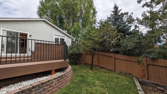 Building Photo - BEAUTIFUL 5 BED/3 BATH RANCHER WITH FINISH...