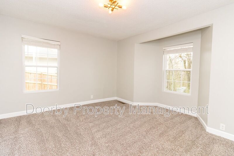 Building Photo - 3629 Thrushwood Dr