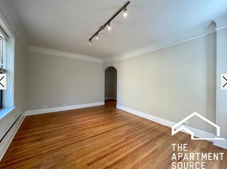 Building Photo - 2327 N Rockwell St