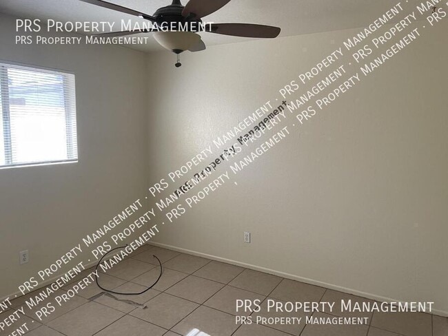 Building Photo - 47 N Maple-