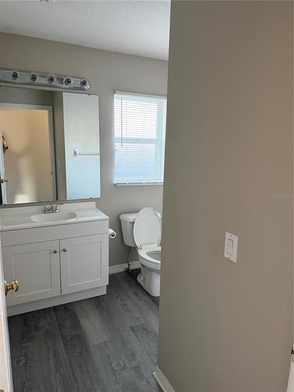 Building Photo - 13642 Emeraldview Dr