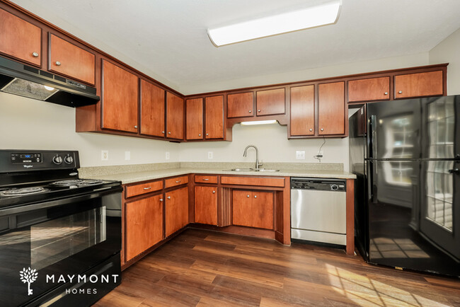 Building Photo - Bright and Spacious 3-Bedroom Home