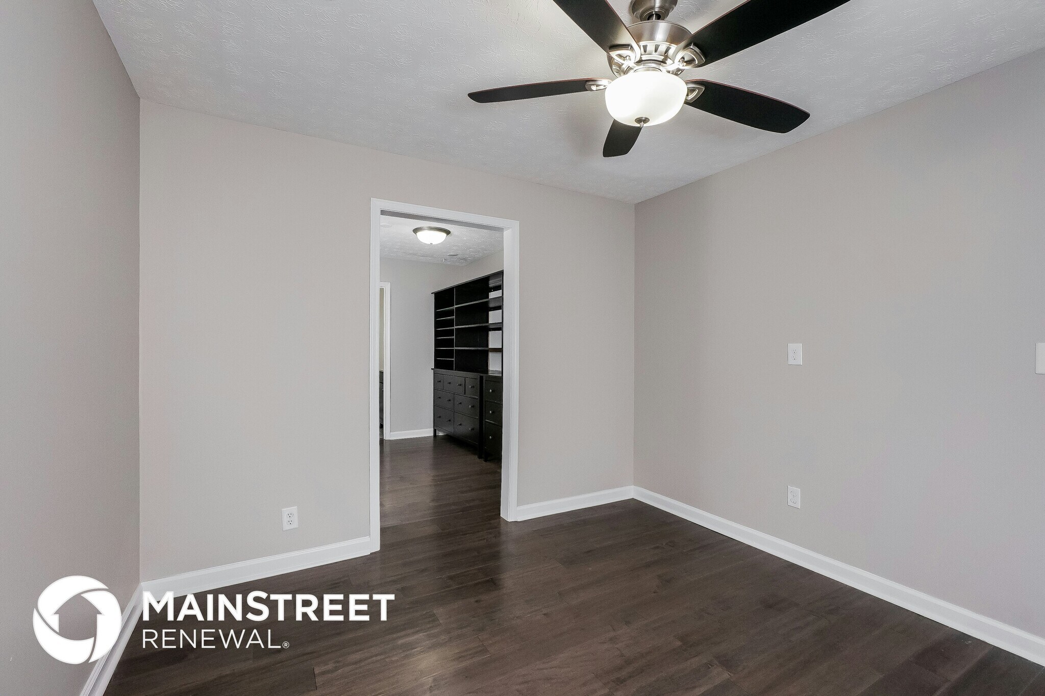 Building Photo - 5411 Laureltree Pl