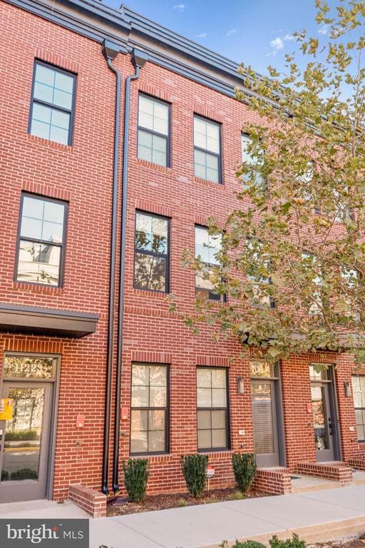 Building Photo - 11225 Beaker St