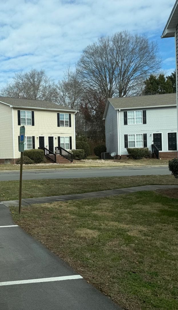 Building Photo - Red-Hot Summer Sale!!! Renovated 2-bedroom townhome in Kannapolis