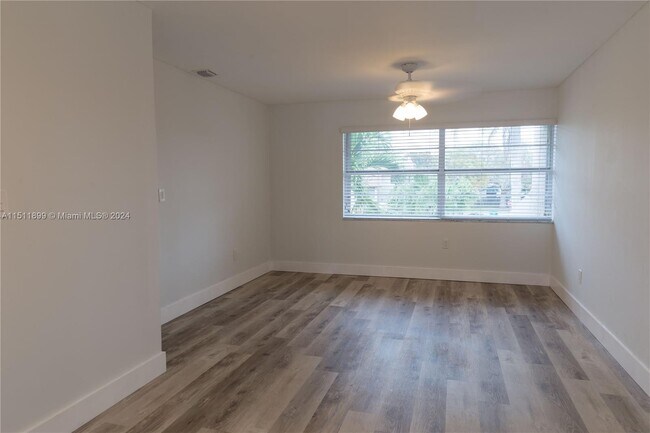Building Photo - 11140 SW 70th Terrace